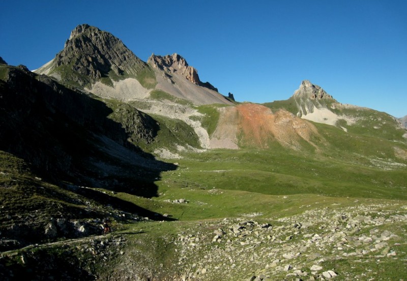 La sente du début de la traversée est très peu marquée