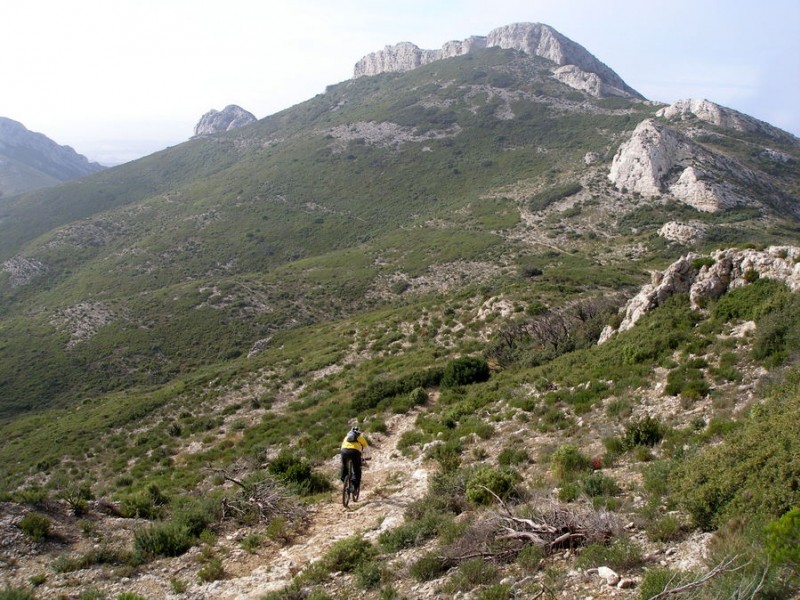 Avant la partie médiane du sentier