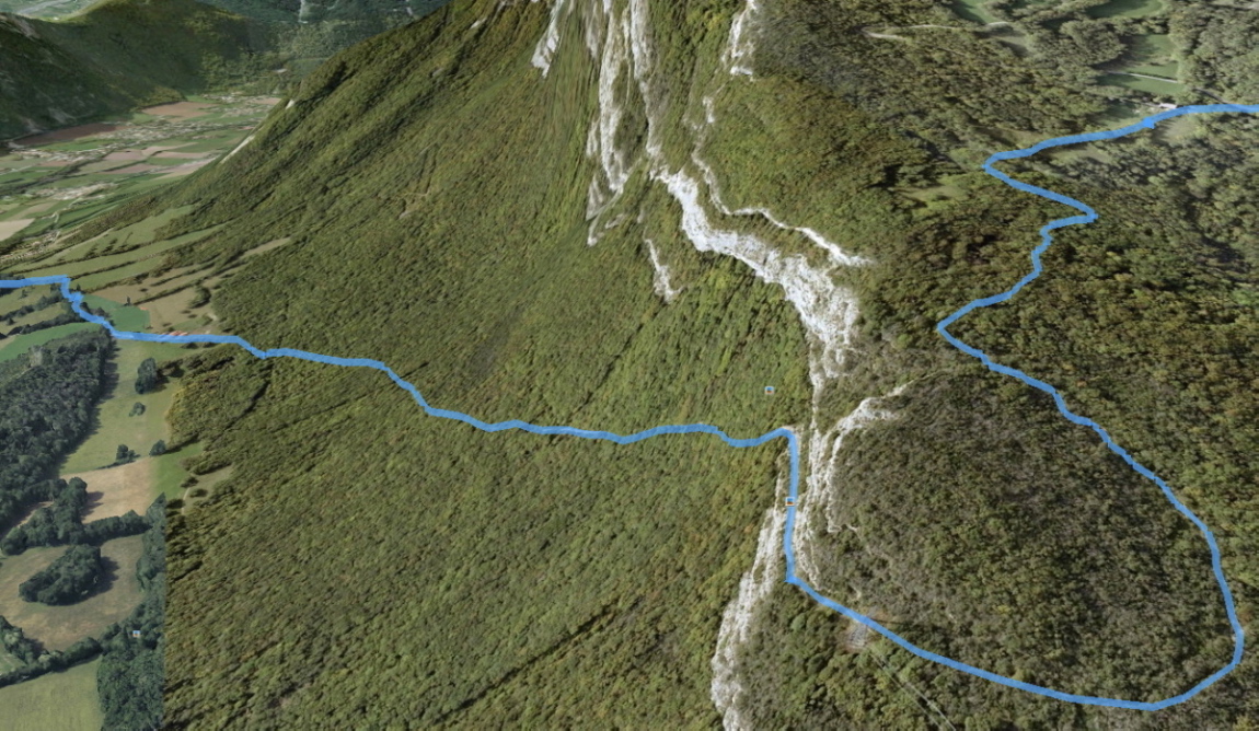 Vue satellite de l'ensemble du sentier... Le passage dans la falaise est plus spectaculaire que difficile !