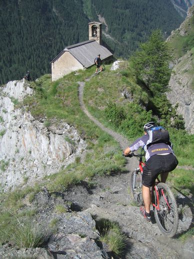 #7 Notre Dame de Bon Repos ! : Descente entre le Chazelet et la Grave Notre Dame de Bon Repos ! : Descente entre le Chazelet et la Grave