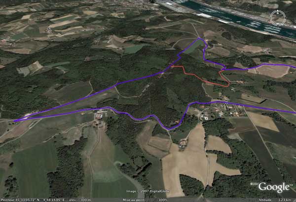 #1 Haut de l Haut de l'itinéraire : Bleu : descente classique.
Rouge : variante plus sport