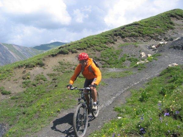 #2 GR54 : Jeroen se fond dans l GR54 : Jeroen se fond dans l'esprit DDE du moment