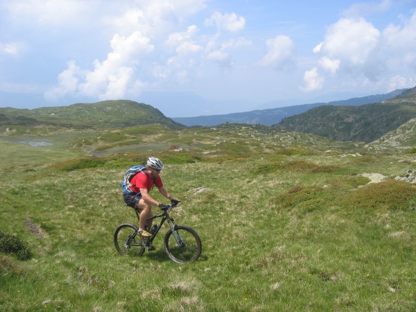 #7 GR50 : Pierre dans le remontée vers le refuge du Taillefer GR50 : Pierre dans le remontée vers le refuge du Taillefer