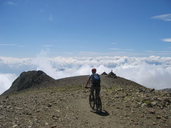 Taillefer : Descente au sommet du Taillefer sur le vélo :-)