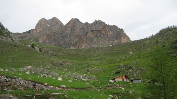 #4 Cabane de Tramouillon : Et la Tête de Gaulent derrière. Cabane de Tramouillon : Et la Tête de Gaulent derrière.