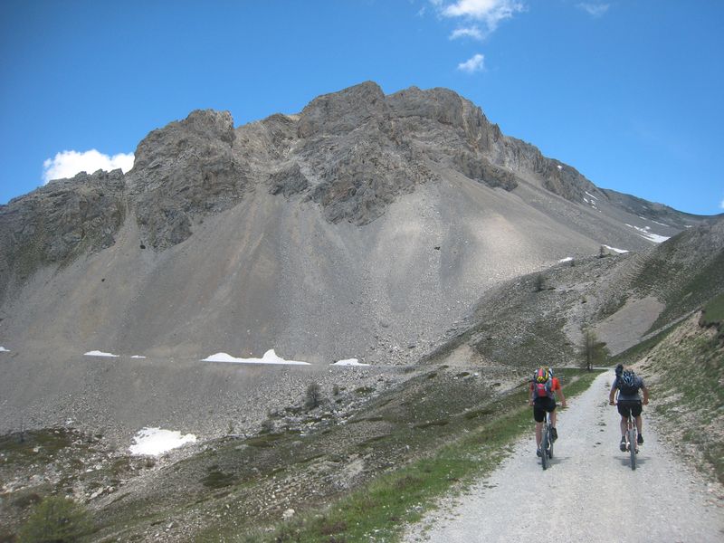 #4 C C'est sauvage. : On ne rencontre pas grand monde dans cette montée.