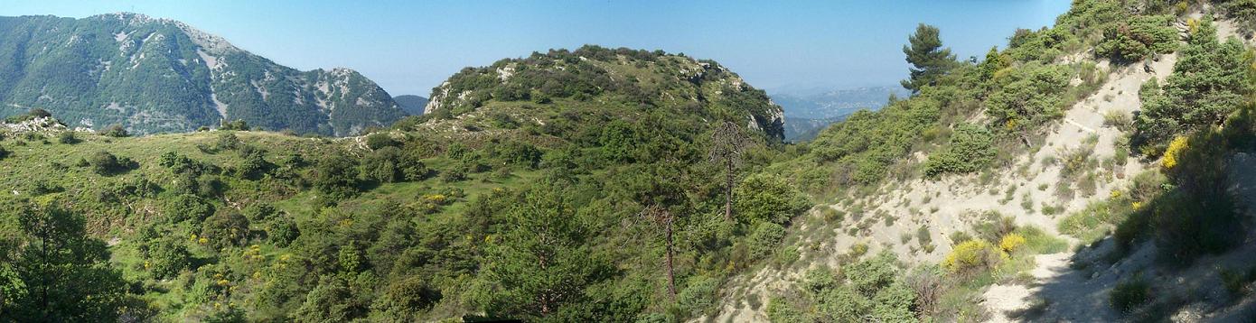 #8 Castel d Castel d'Ongrand : Vue panoramique du coin
