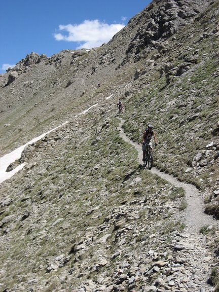 Col de Gyp : La der de cette semaine de raid. 
Le début est excellent, la suite plus aléatoire