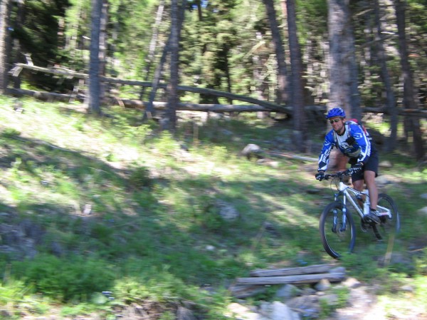 Descente du col de la Pare : Descente rapide sur la fin !