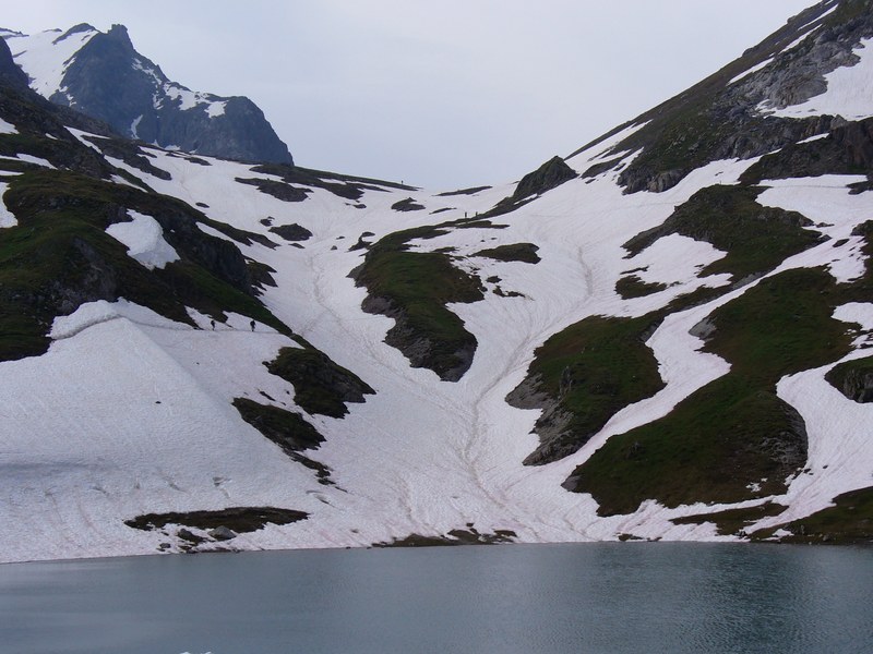 Col des Rochilles : Le Col des Cerces encore très enneigé