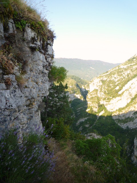 Chapelle St Pons : vue en direction du Ravin du Grand Vallon