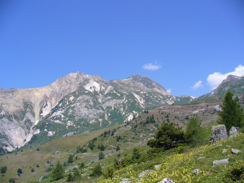 Sentier Balcon : ... menant à l'objectif du jour