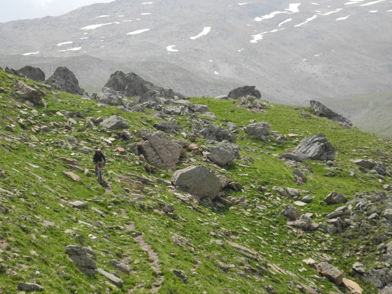 col du Crachet : un peu plus cassant par endroit.