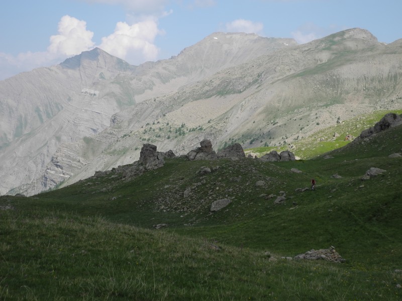 col du Crachet : le soleil se débine au dessus des nuages. Doud pédale!