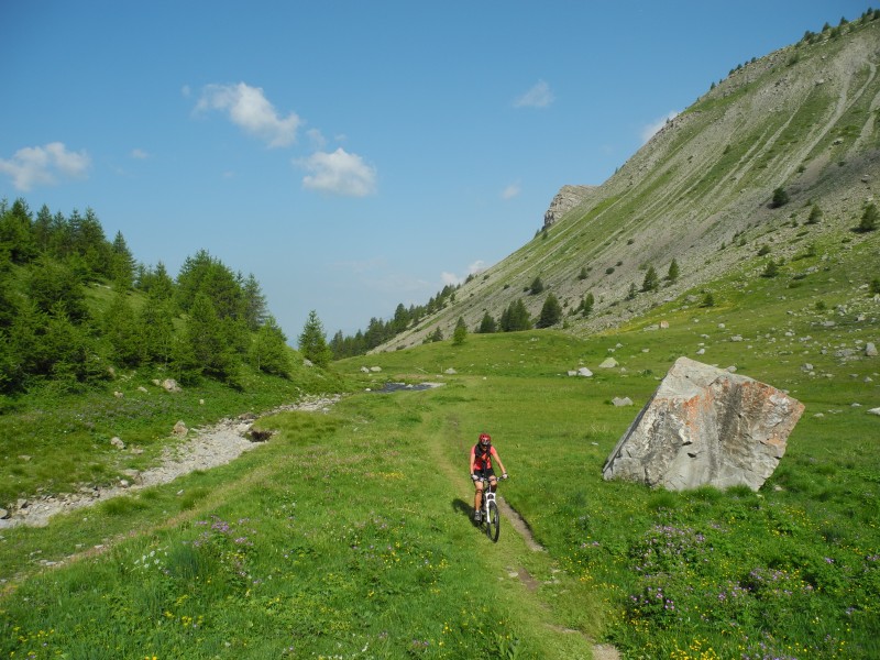 col du Crachet : encore bien bleu le ciel...