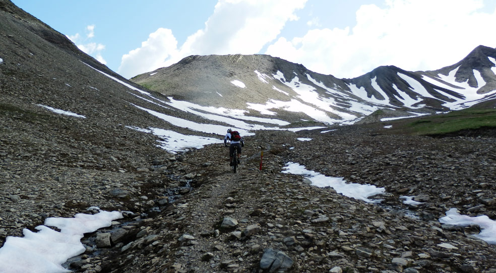 Col de Portette : Direction le col à gauche, ça roule !