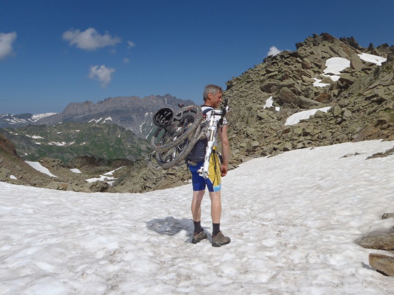 #12 Col du Brévent. : Je trouve l Col du Brévent. : Je trouve l'ensemble pas trop encombrant, pour croiser les randonneurs.
