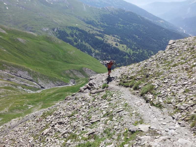 #4 Col du Fréjus : Fin du portage pour Pierre Col du Fréjus : Fin du portage pour Pierre