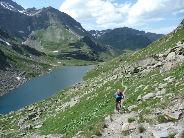 #9 Lac des bataillères : Bientôt le refuge ! Lac des bataillères : Bientôt le refuge !
