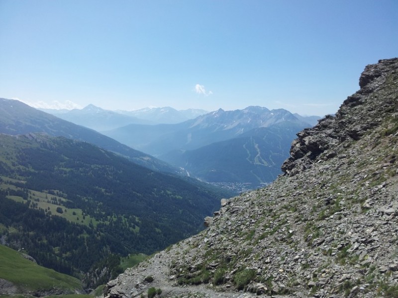 Bardonecchia en arrière plan : du chemin de fait depuis le matin