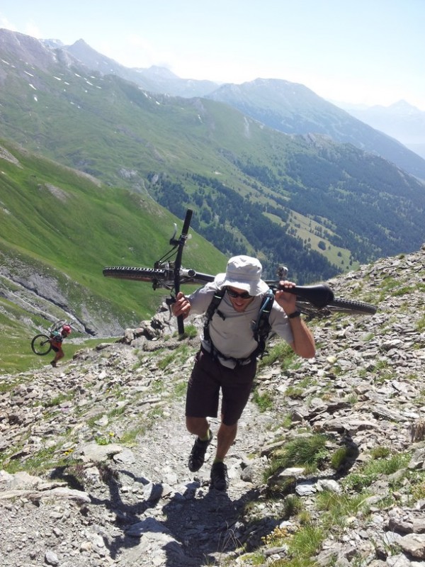 Col du Fréjus : Manu suit à qlq longueurs