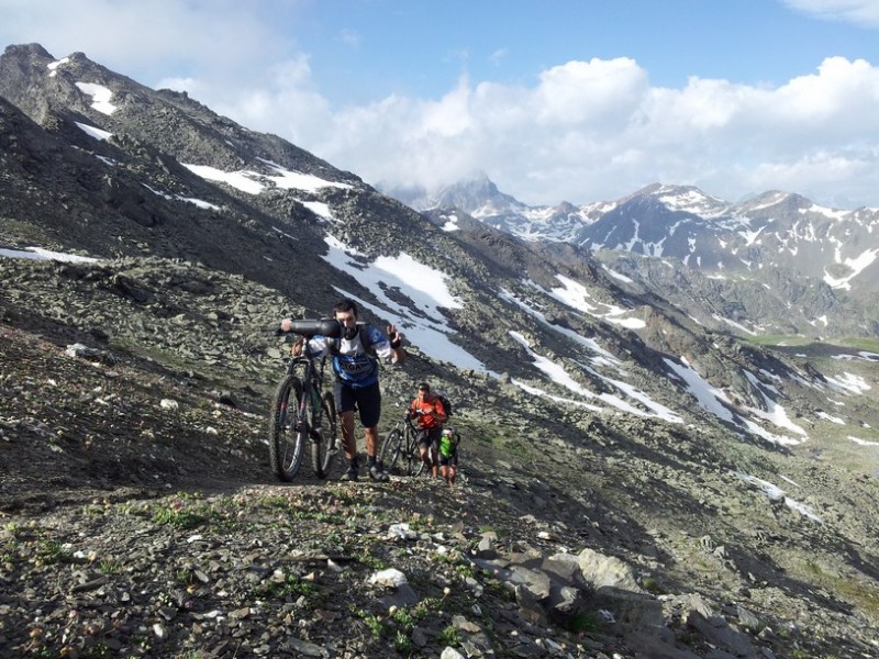 Col des Sarrasins : Seb et son sommet favori :P