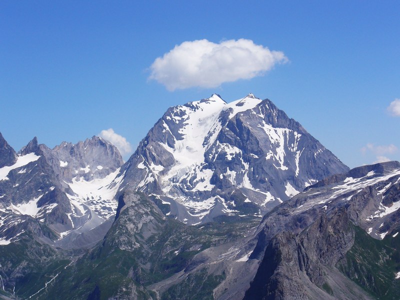 Petit Mont-Blanc : Vue sur La Grande Casse