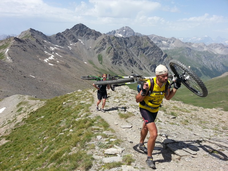 #2 Pic de Malrif : le Tof apprécie moyennement le portage... Pic de Malrif : le Tof apprécie moyennement le portage...