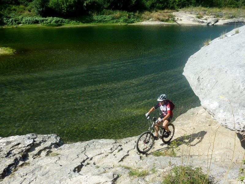 C'est presque les vacances ! : VTT ou baignade ?