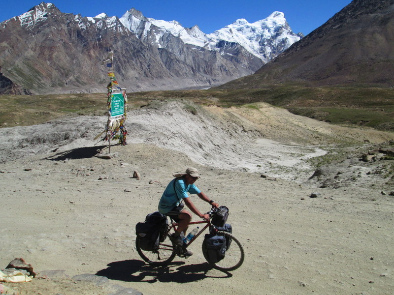 Padum-Rangdum : L'arrivée au Pensi La (4400 m).