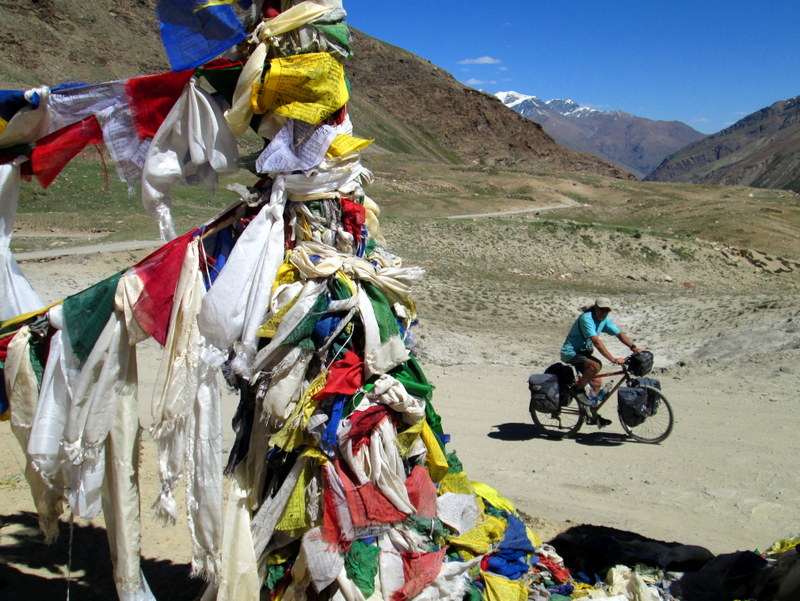 Padum-Rangdum : L'arrivée au Pensi La (4400 m).