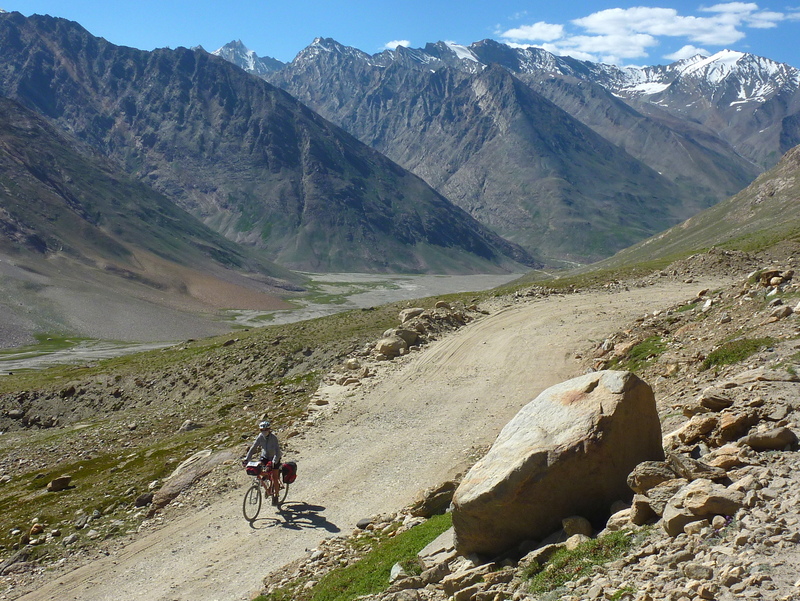 Padum-Rangdum : Descente du Pensi La vers Rangdum.