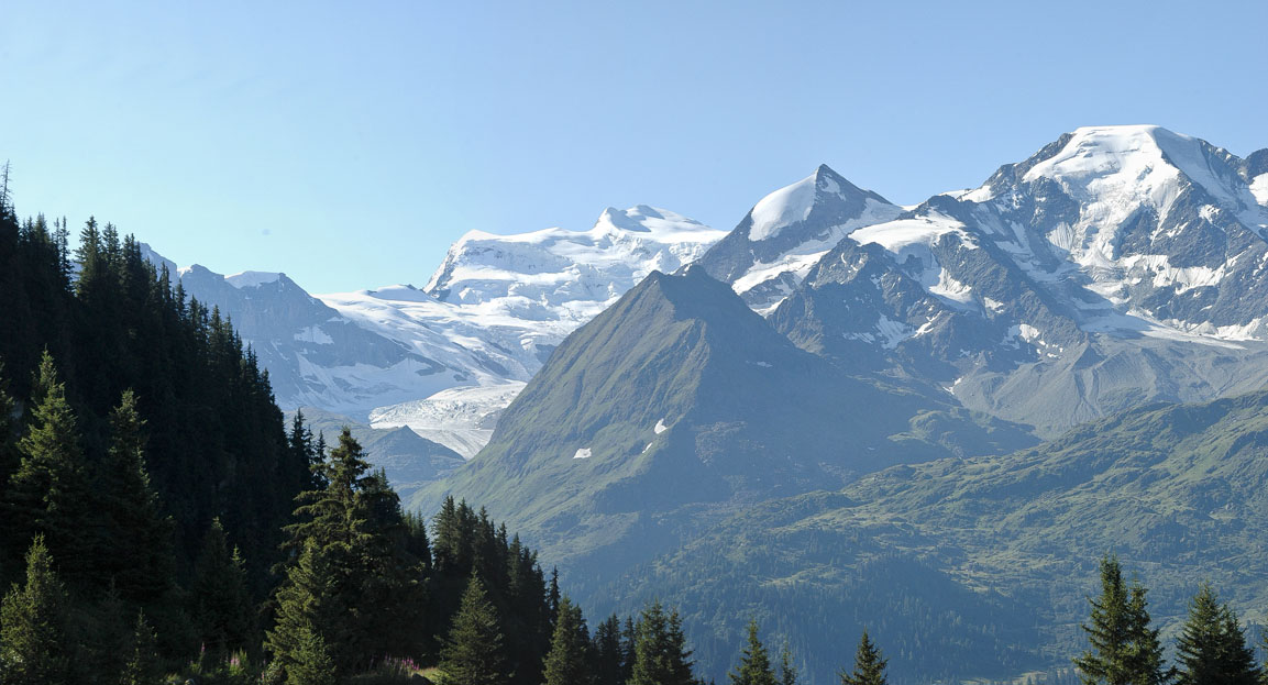 #3 Val de Bagnes : Massif des Combins, Grand Combin, Combin de Corbassière et petit Combin Val de Bagnes : Massif des Combins, Grand Combin, Combin de Corbassière et petit Combin
