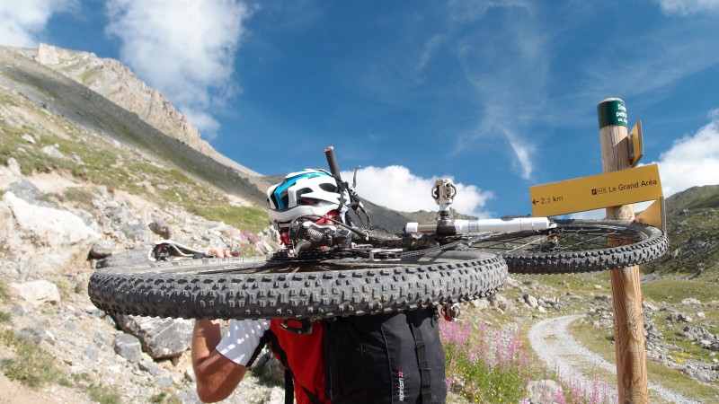 #1 Portage : C Portage : C'est parti pour quasi 600m D+ de portage!