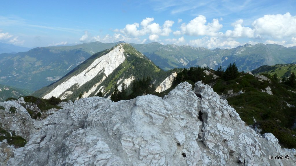 crêtes du Mont Charvet : Amas de gypse sur dent de Villard