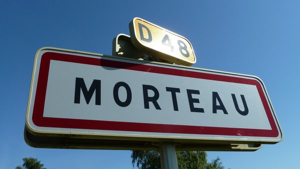 #1 Départ ! : Allez hop départ de la capitale de la saucisse du même nom pour notre virée Jurassienne Départ ! : Allez hop départ de la capitale de la saucisse du même nom pour notre virée Jurassienne