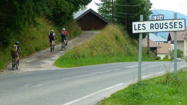 Les Rousses : Le sentier d'arrivée aux Rousses était top et celui qui en part aussi! Les 2 trop courts mais bons ;-)