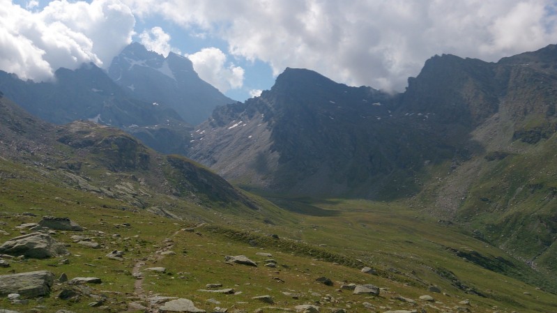 Traversée descendante vers le Lac Lestio