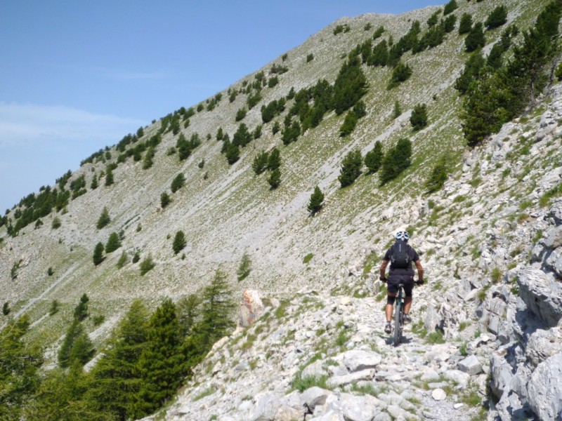 #4 Départ du Col de Bernardez : sentier parfaitement tracé Départ du Col de Bernardez : sentier parfaitement tracé
