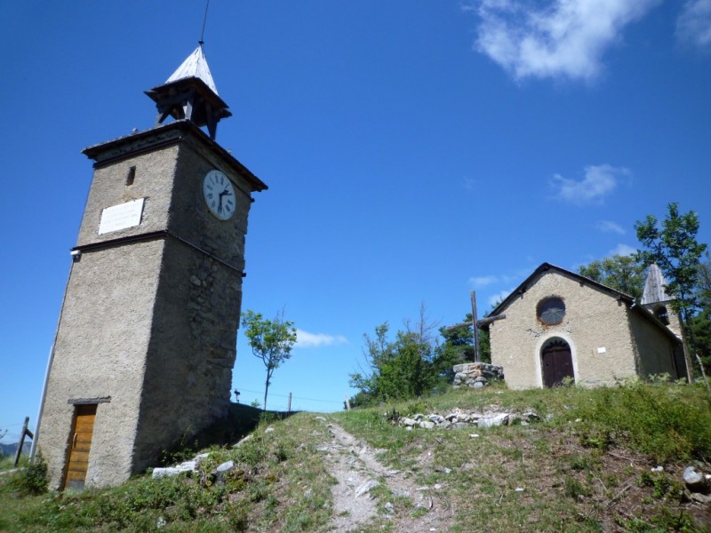 La Salette : chapelle et tour "mexicaine"