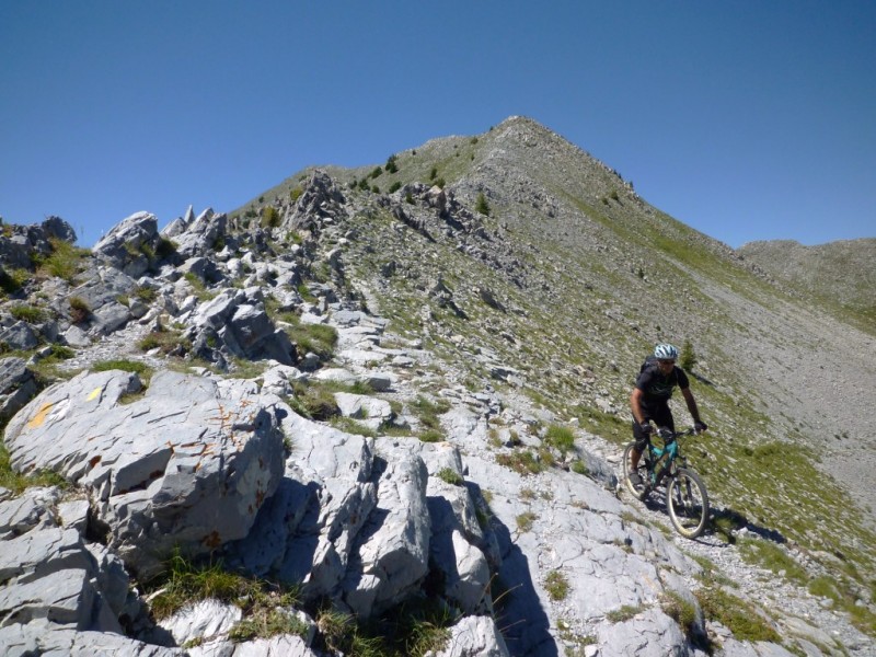 Col de Bernardez : le Pic derrière, bien à gauche