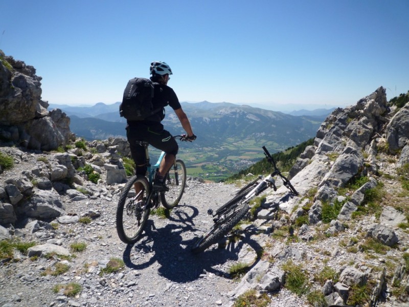 Col de Bernardez : c'est parti pour une descente d'enfer !