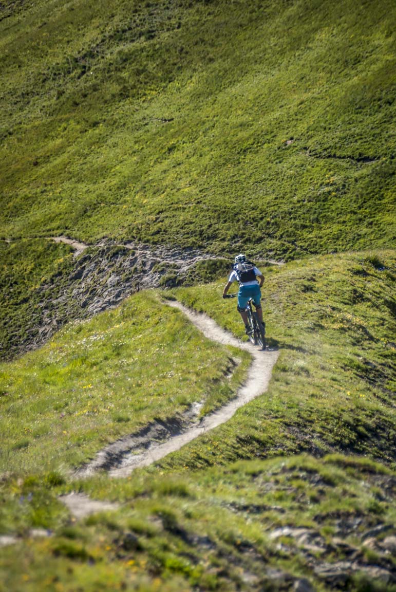 Tête de la Tronche : sentier billard, propice aux excès de vitesse