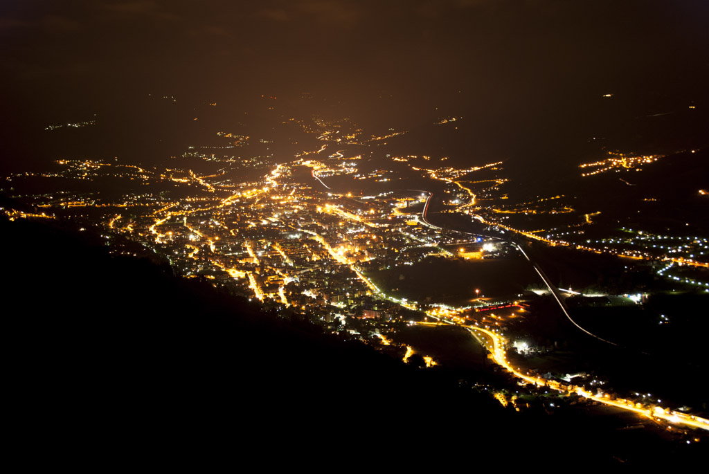 Aoste by night : depuis le spot à bivouac