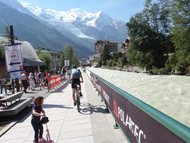 Chamonix. : Promenade du Fori " centre ville".