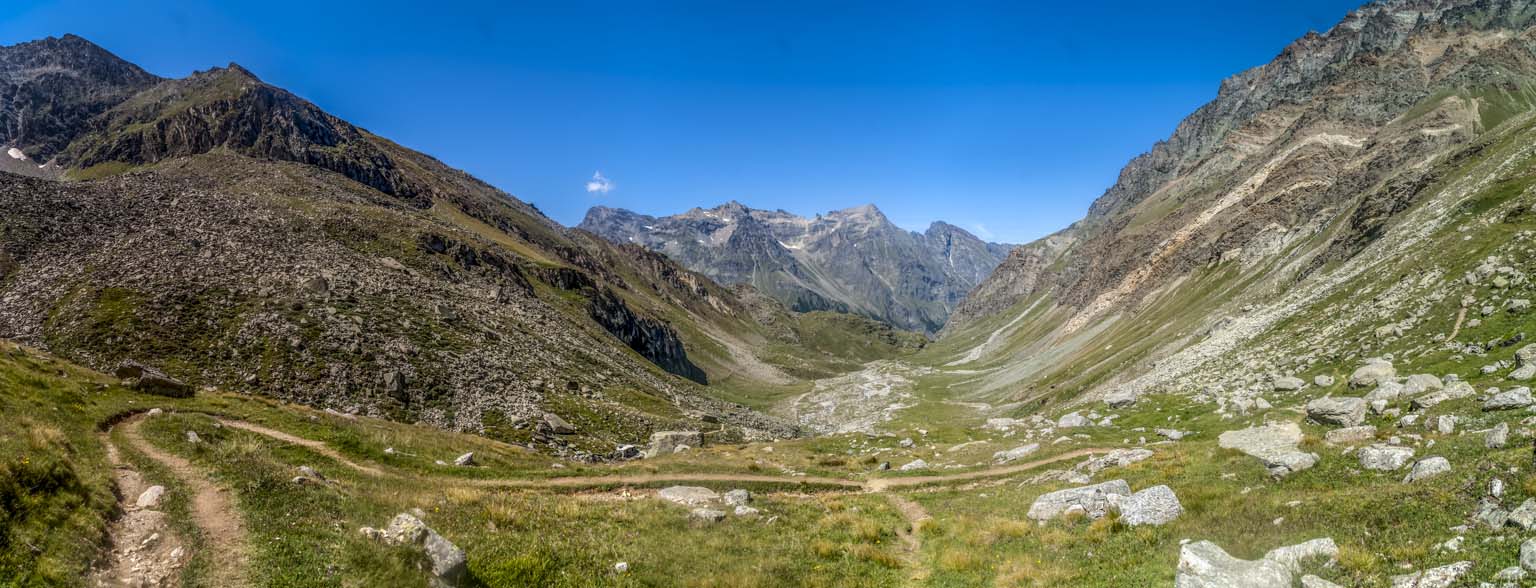 Lévionaz du milieu : vue sur le Vallon de Lévionaz