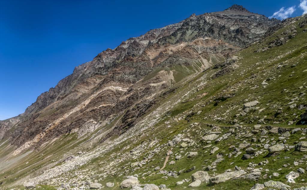 #9 Pointe Blanche de la Grivola : bariolée, pour une pointe blanche Pointe Blanche de la Grivola : bariolée, pour une pointe blanche