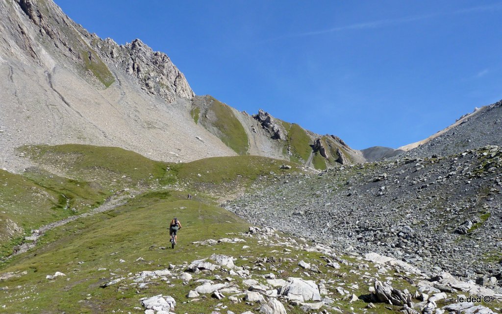#23 Col du Névé de la Rousse : Phil Col du Névé de la Rousse : Phil'Ô, sous le col, en roulage