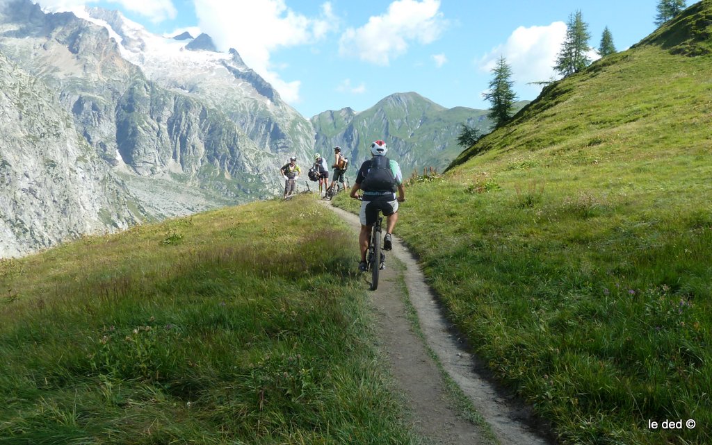 Val Ferret Italien : Quelque part au bout du balcon