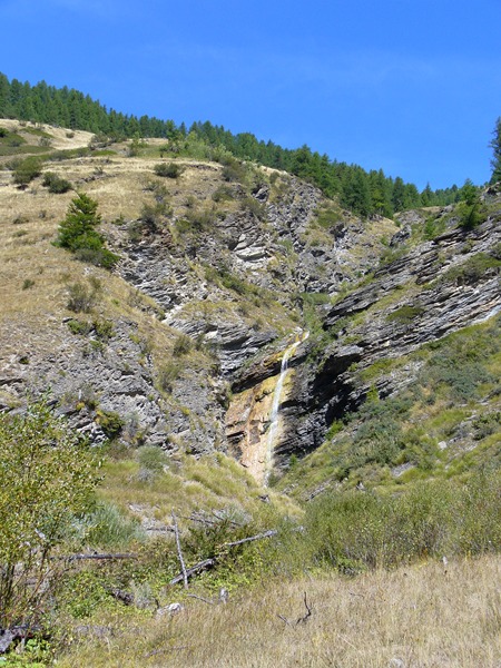 Piste Montée : Jolie Cascade au départ